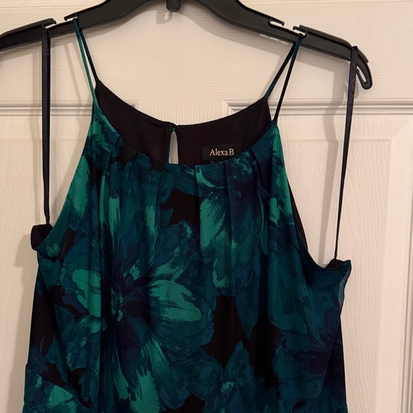 Chic Teal Floral Maxi Dress - Picture 3 of 6